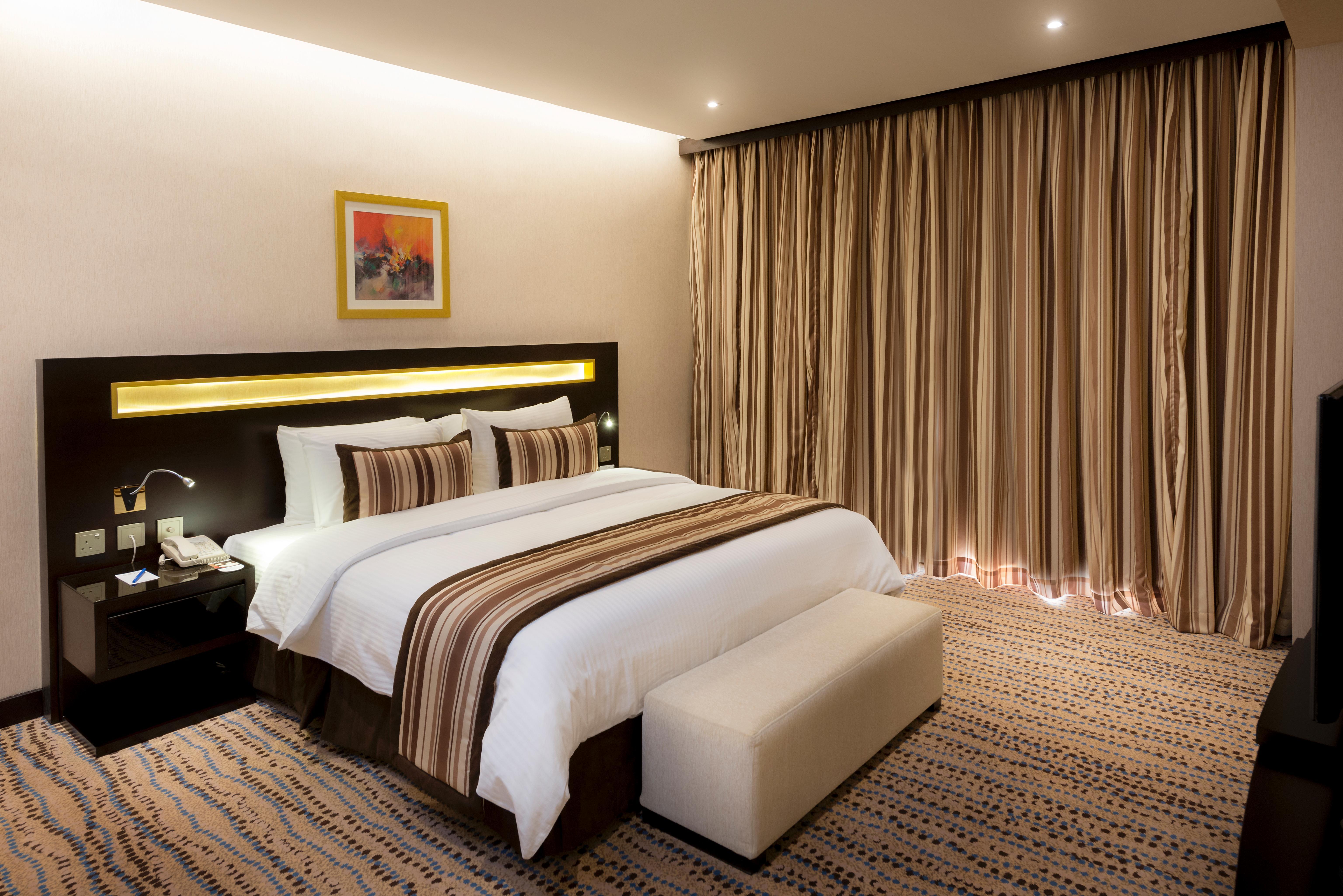 Golden Tulip Bahrain Hotel Manama Exterior foto