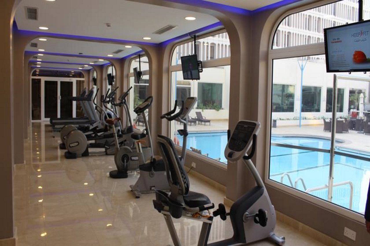 Golden Tulip Bahrain Hotel Manama Exterior foto