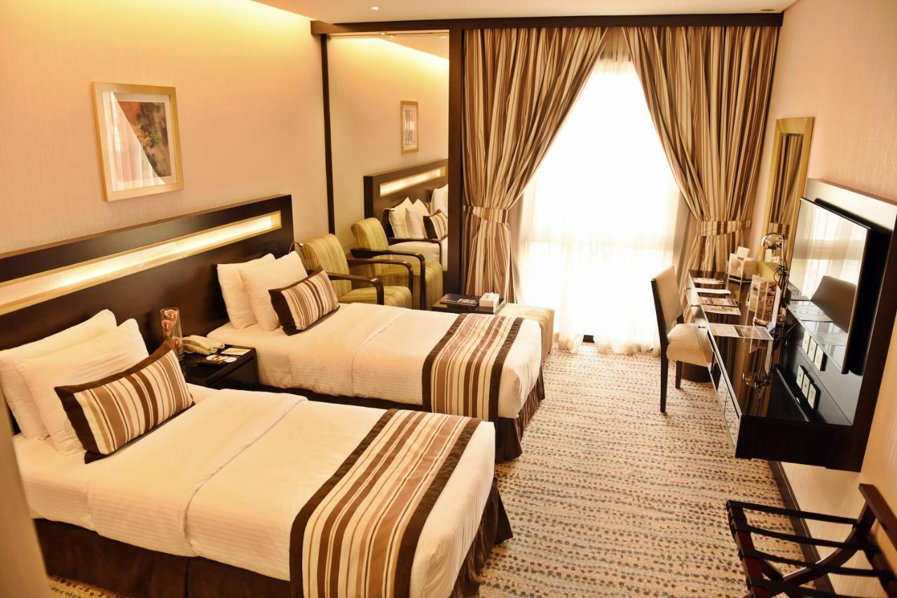 Golden Tulip Bahrain Hotel Manama Exterior foto